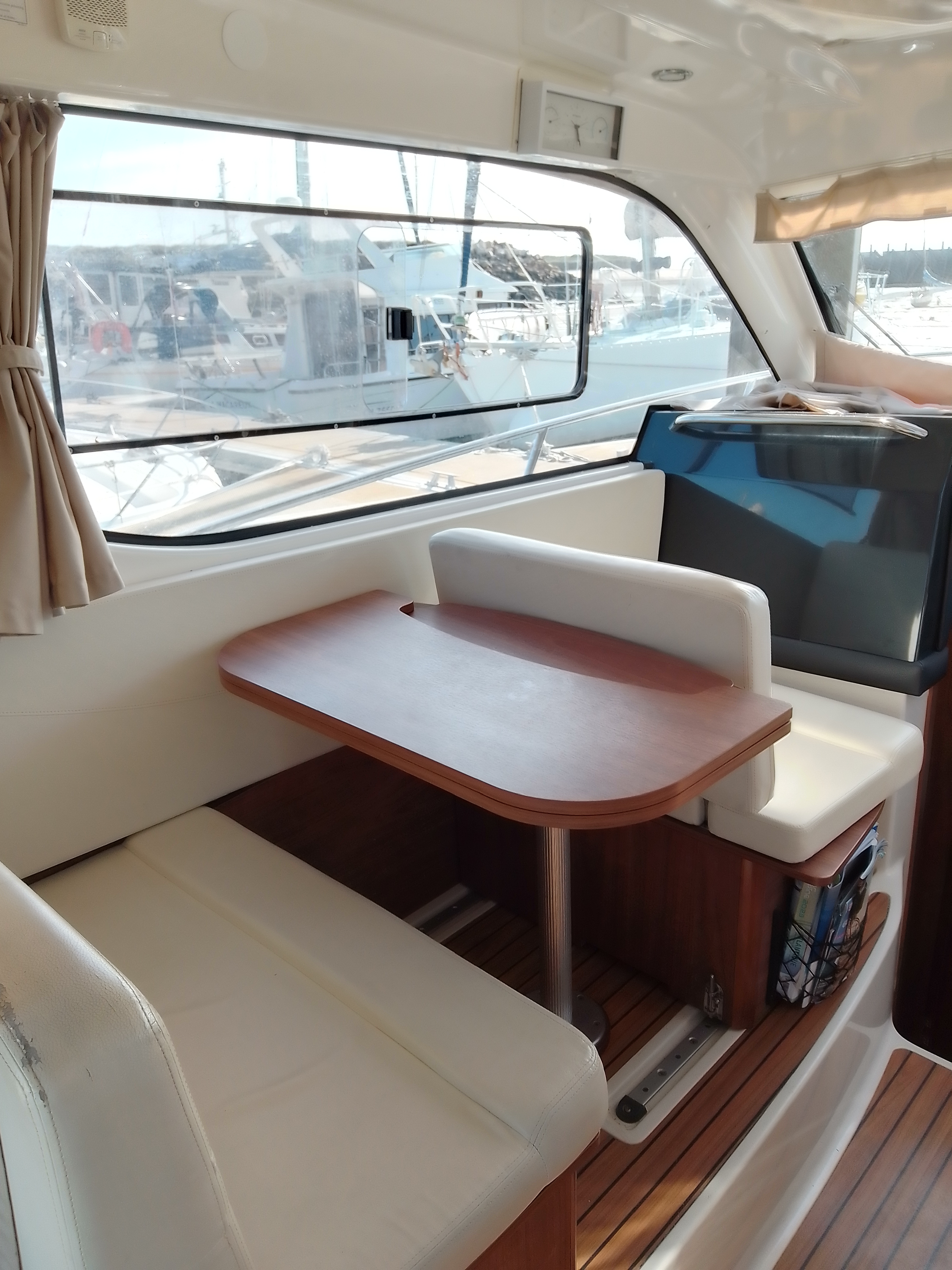 Quicksilver 855 Activ Weekend